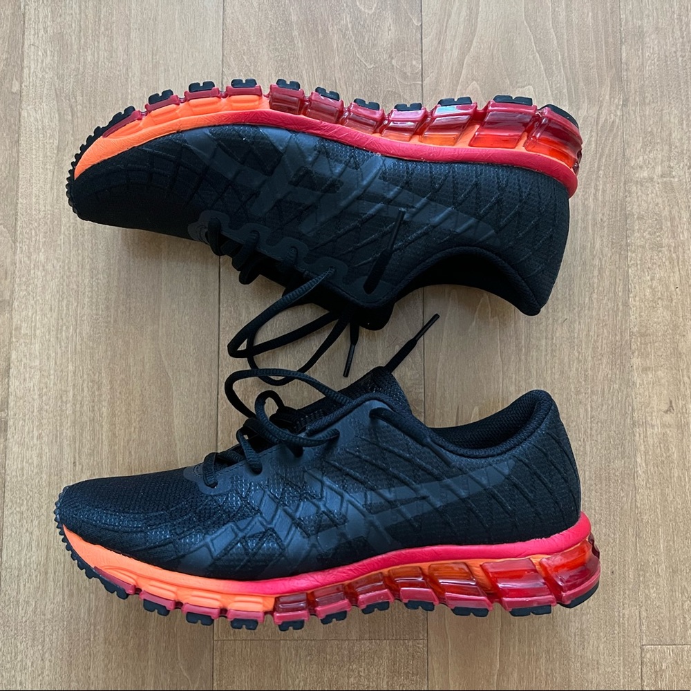Asics Gel Quantum 180, like new, perfect condition, worn once, no flaws